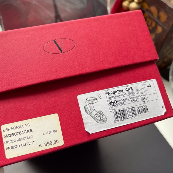 Inbox! Authentic VALENTINO GARAVANI studded butterfly suede espadrilles 9 - Picture 5 of 17